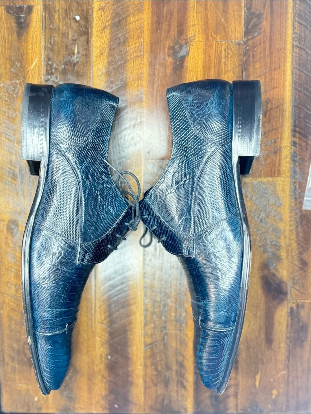 Mezlan Navy Lizard-Embossed Lace-Up Derbys